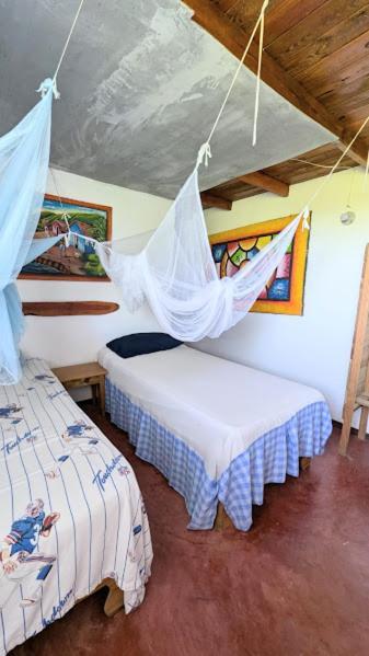 לאס גלראס Hostel La Ballena Backpacker מראה חיצוני תמונה