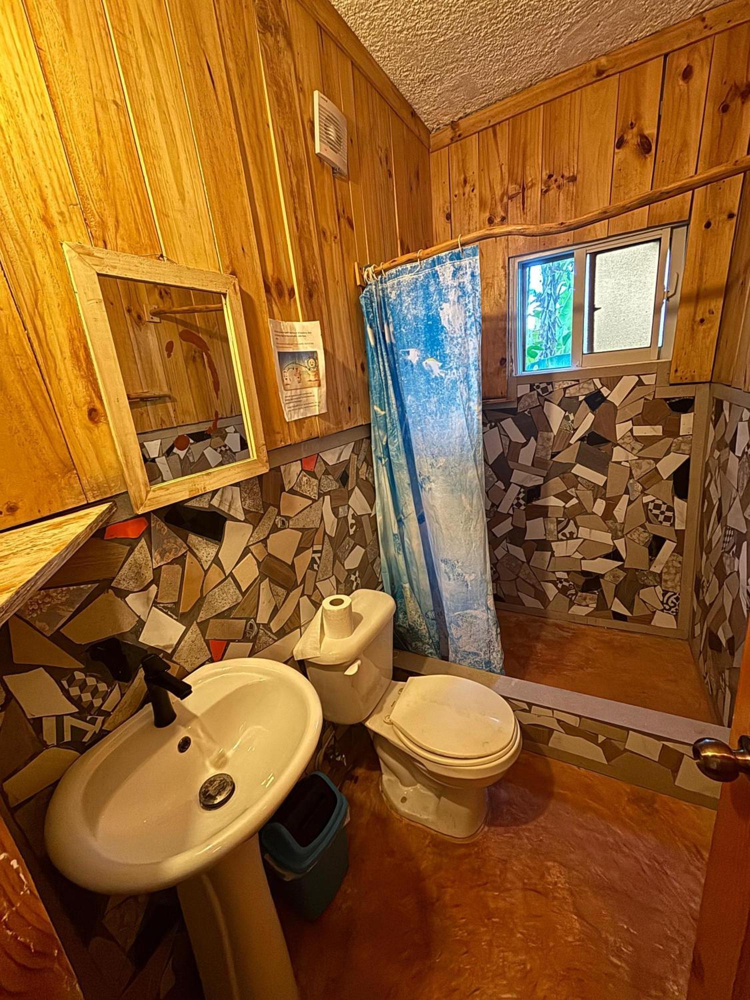 לאס גלראס Hostel La Ballena Backpacker מראה חיצוני תמונה